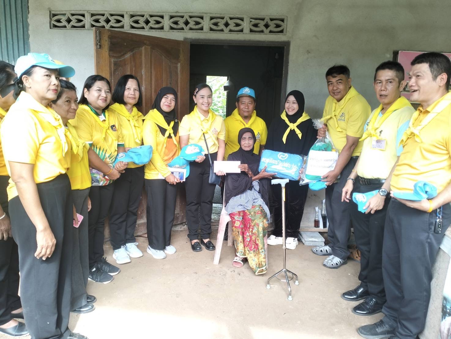 พช.แม่ลาน ร่วมกิจกรรมพัฒนาสัมพันธ์ระดับพื้นที่ "ศุกร์ ส่ง สุข กับนายอำเภอ"